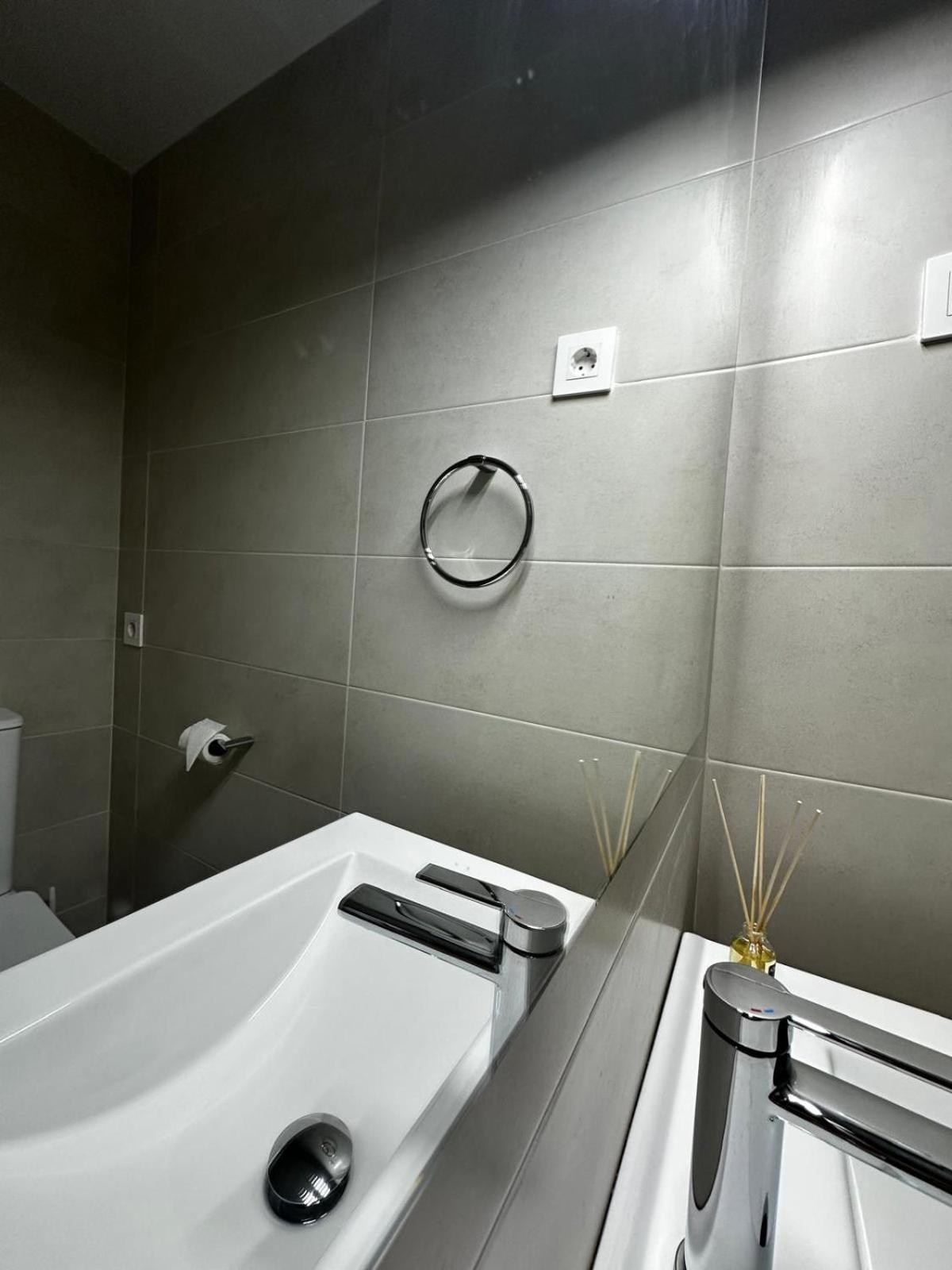 Black Rock Loft Apartment มาดริด ภายนอก รูปภาพ