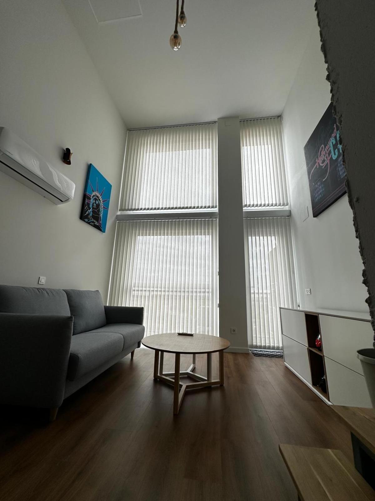 Black Rock Loft Apartment มาดริด ภายนอก รูปภาพ