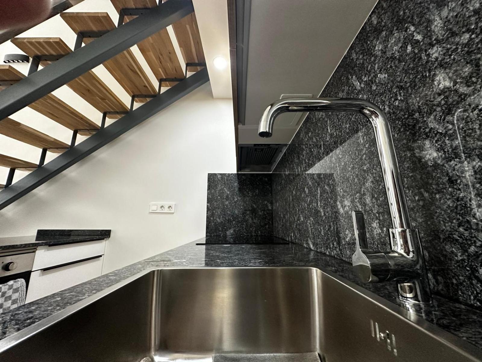 Black Rock Loft Apartment มาดริด ภายนอก รูปภาพ